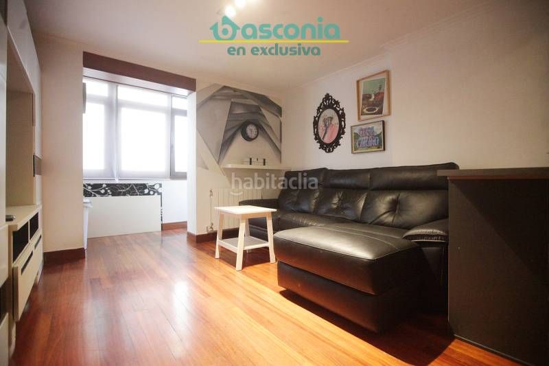 Foto 5c2d77d7-b988-4ff2-b2a5-ddf54ec55ba4. Piso en kristo kalea 17 inmobiliaria basconia gestiona la venta de vivienda con ascensor para entrar a vivir al lado del metro. en Bilbao