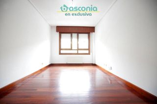 Flat  Basauri kalea. Inmobiliaria basconia gestiona la venta de vivienda en san migue