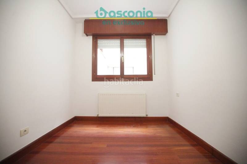 Foto 2d972ee5-a05b-4d5a-ae01-21d547e471dc. Flat with parking in San Miguel Basauri