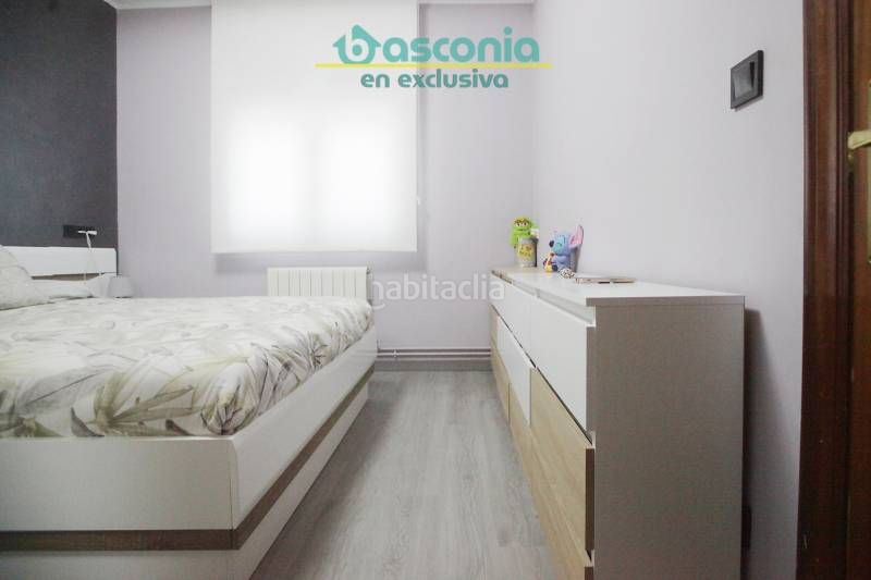Foto c72ceaa8-d396-41ce-bd6a-78987079a959. Pis amb calefacció a Centro-Ariz-Uribarri Basauri