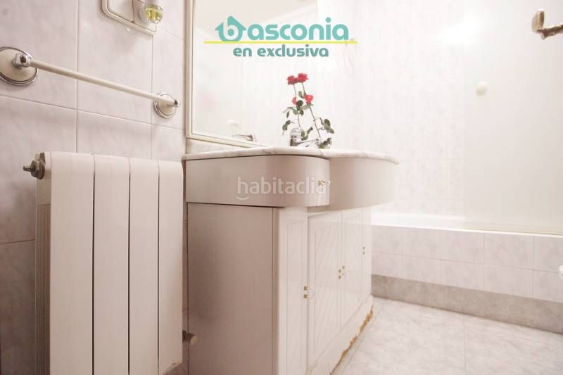 Foto feda0969-5e4c-4293-94e6-20539d1a35a6. Pis amb calefacció a Centro-Ariz-Uribarri Basauri