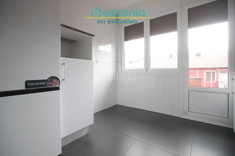 Foto 0fc097f0-0bf5-4fe6-97a0-99e489ce48f4. Flat in Centro-Ariz-Uribarri Basauri