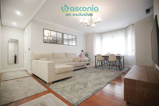 Flat  Solokoetxe kalea. Inmobiliaria basconia gestiona la venta de vivienda en ariz para