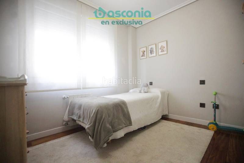 Foto 3cefec49-c054-4849-a3d5-d73fb49980cf. Flat with heating parking in Centro-Ariz-Uribarri Basauri