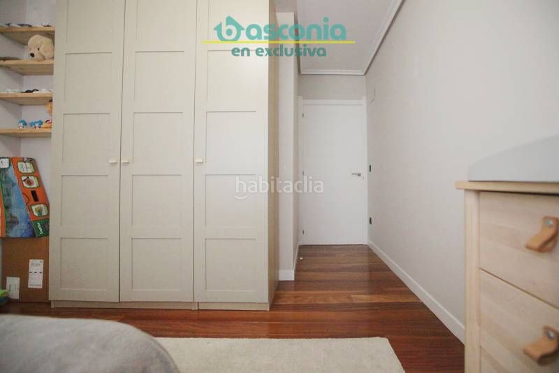Foto 6ad4432e-1f15-4b27-bb3b-b3f19b4d86a4. Flat with heating parking in Centro-Ariz-Uribarri Basauri