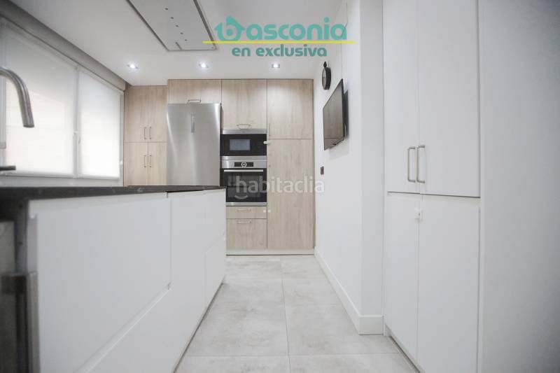 Foto 7229db93-f338-4785-b8de-3e274468c3b0. Flat with heating parking in Centro-Ariz-Uribarri Basauri