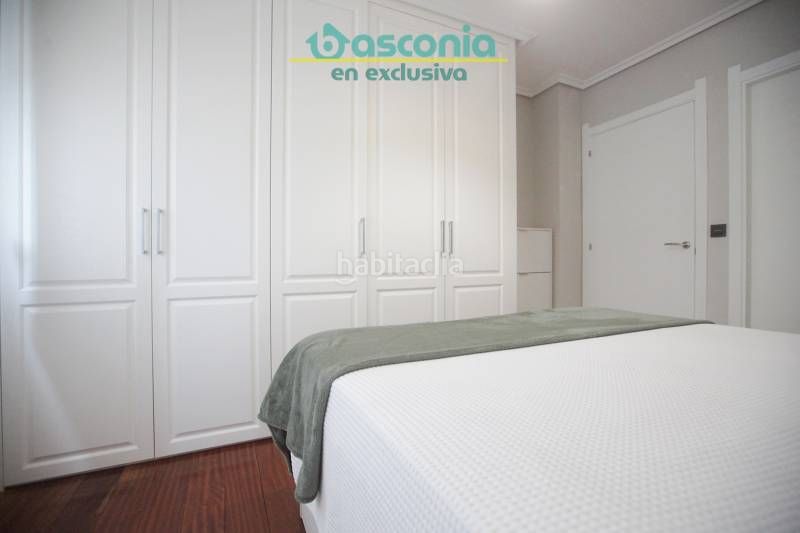 Foto 861a9e0e-d89b-4760-95b2-a6a0612750b4. Flat with heating parking in Centro-Ariz-Uribarri Basauri