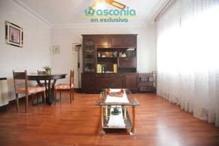 Etagenwohnung  Agirre lehendakaria kalea. Inmobiliaria basconia gestiona la venta de vivienda en el centro