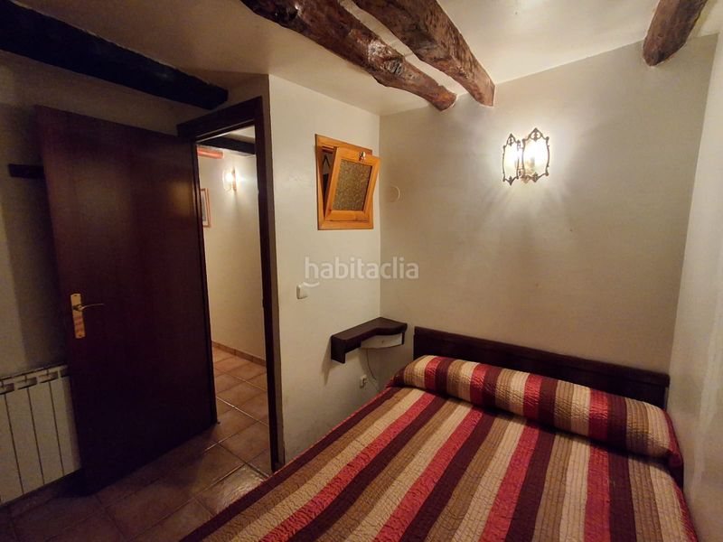 Foto 4a036310-62d9-49b1-825a-3bf224186fc2. Casa adossada amb xemeneia calefacció a Eslava