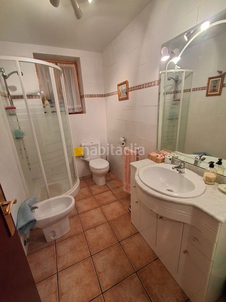 Foto 53c89113-3591-4ef8-abf2-2efcb02622ae. Casa adossada amb xemeneia calefacció a Eslava