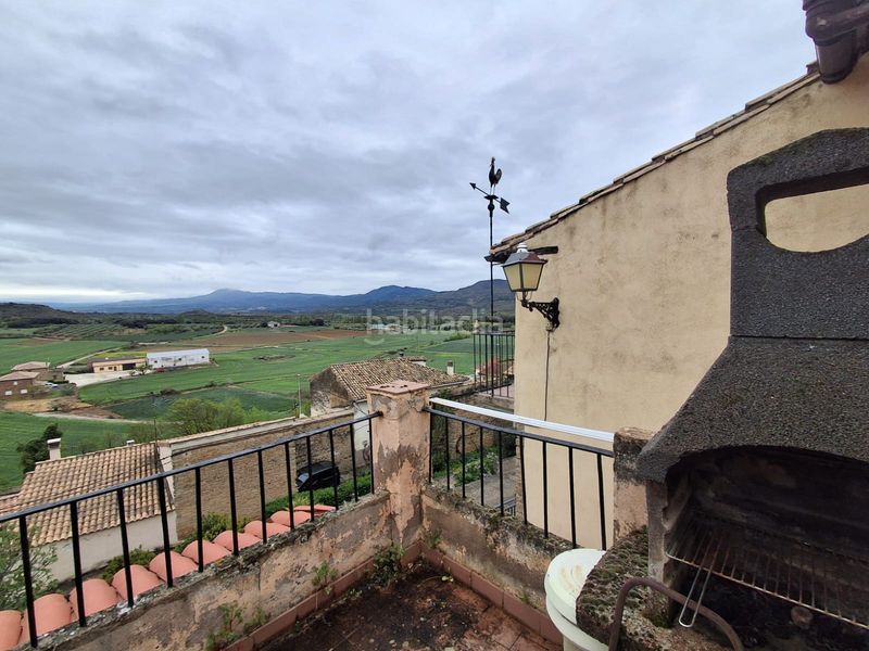 Foto e167b518-68ae-4ba3-9aad-727b8eb8fad3. Casa adossada amb xemeneia calefacció a Eslava