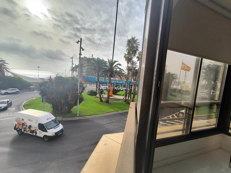 Foto 5daf553d-39a9-4ad8-8474-09e4b2ffb048. Piso  en venta en avd juan bautista lafora con vistas al mar en Alicante