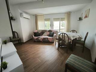 Rent Flat in San Antón. Piso en alquiler  larga estancia  san anton