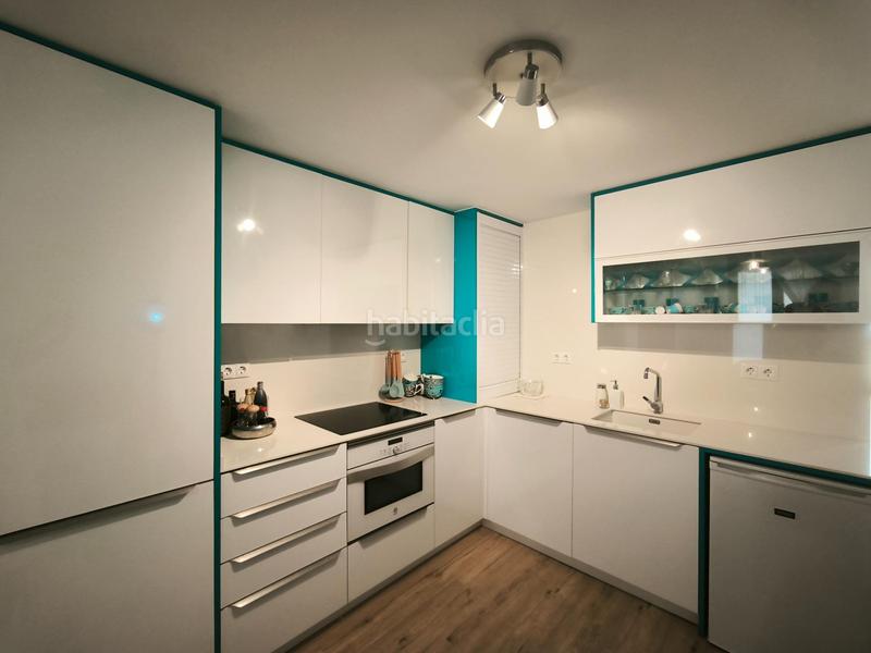 Foto 6d574763-98f7-4777-8981-1334492fb06c. Piso estudio con terraza interior y licencia turistica en Alicante