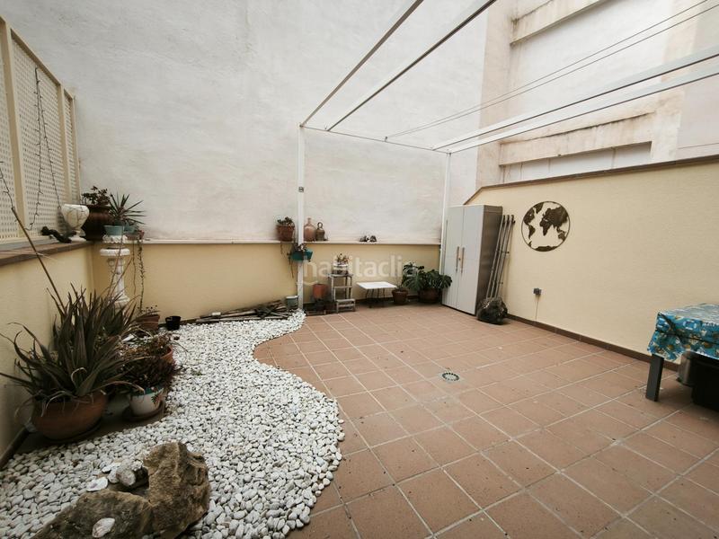 Foto 6d8a90c2-d835-4bc7-b23d-b076979f0c8d. Piso estudio con terraza interior y licencia turistica en Alicante
