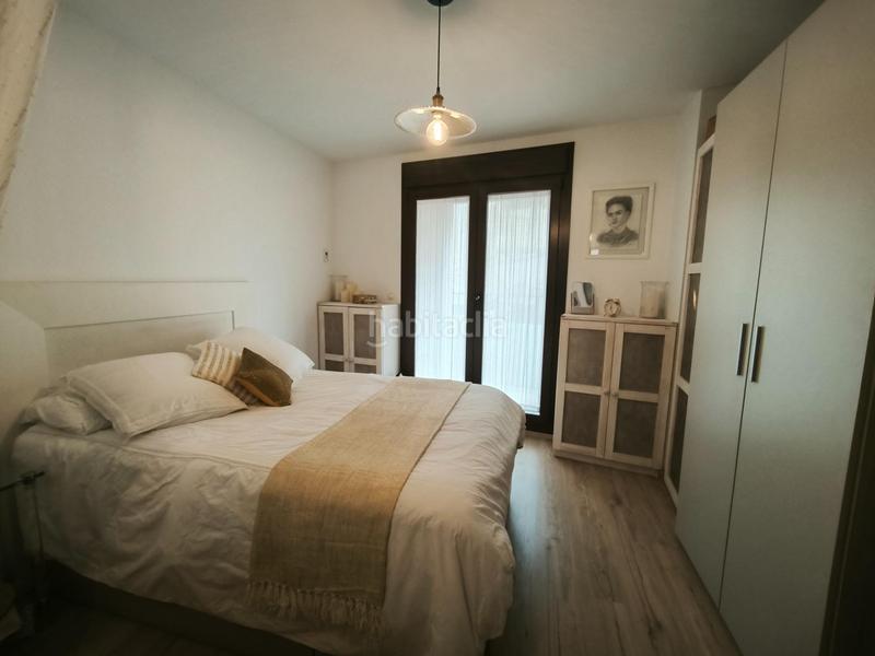 Foto b8aab014-36d5-4d15-8a88-862933d1a643. Piso estudio con terraza interior y licencia turistica en Alicante