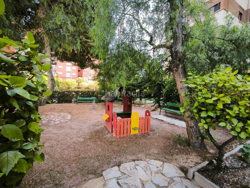 Foto 492cbadc-f5d3-450f-8415-f0475d147ee9. Piso se vende piso en urbanización en la zona de Babel en Alicante