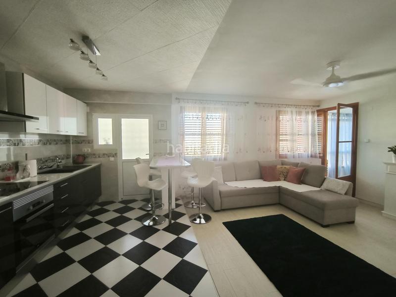 Foto 8274e60d-0d75-4a28-a638-cf3c4e4e475a. Piso se vende piso en urbanización en la zona de Babel en Alicante