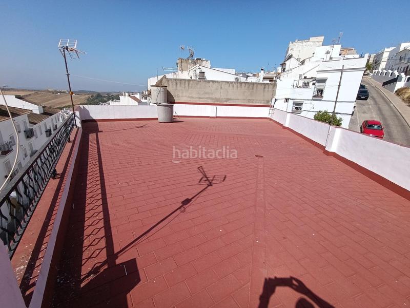 Foto f1e3bd61-7c58-4bcc-9ac1-f7fb0707f033. Piso amplio piso a reformar en camino de bornos en Arcos de la Frontera