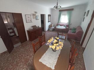Haus in Arcos de la Frontera. Parcela urbana en pedanía de arcos con casa a reformar