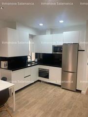 Miete Etagenwohnung en Carmelitas. Salamanca avenida villamayor  4d 4wc 1600