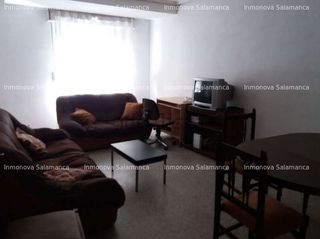 Miete Etagenwohnung in Carmelitas. Salamanca avda. portugal 4 d., 1 wc. y 1 aseo.900.