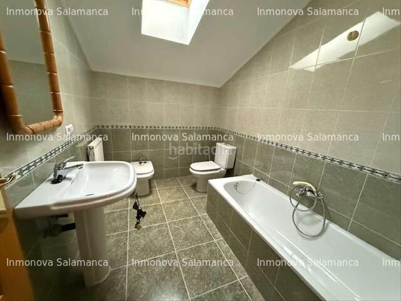 Foto 153ff8ca-a92e-4f6e-98b7-81e502f60b81. Casa amb calefacció aparcament a Vecinos