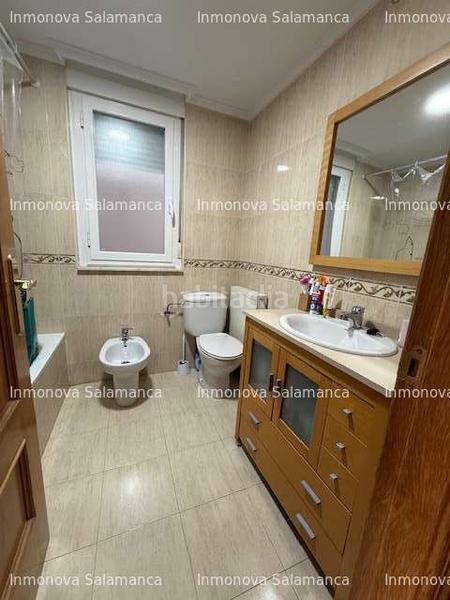 Foto 34d20655-da78-4a6e-945e-82621ff41eb6. Casa amb calefacció aparcament a Vecinos