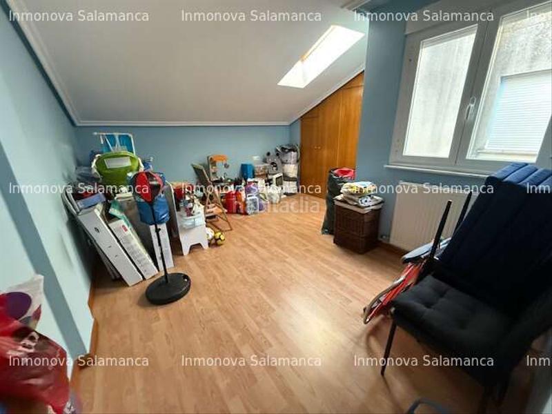 Foto b38b08c2-f904-4e2b-b886-f67866c6f70f. Casa amb calefacció aparcament a Vecinos