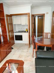 Miete Appartement in Universidad - Tenerías. Salamanca  centro histórico 1d, 1wc. ss.cc 720