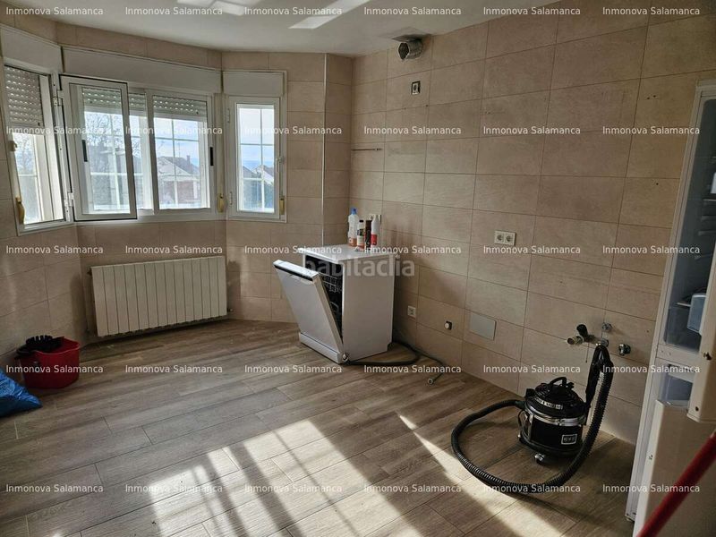 Foto fa505454-b607-4279-b83c-f5e59c8f96e6. Casa adossada amb calefacció aparcament piscina a Cabrerizos