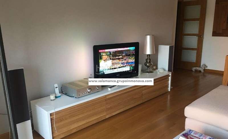 Foto 797a8d75-f180-4fd2-bb34-7221166a8e25. Attico con riscaldamento parcheggio piscina in Villamayor