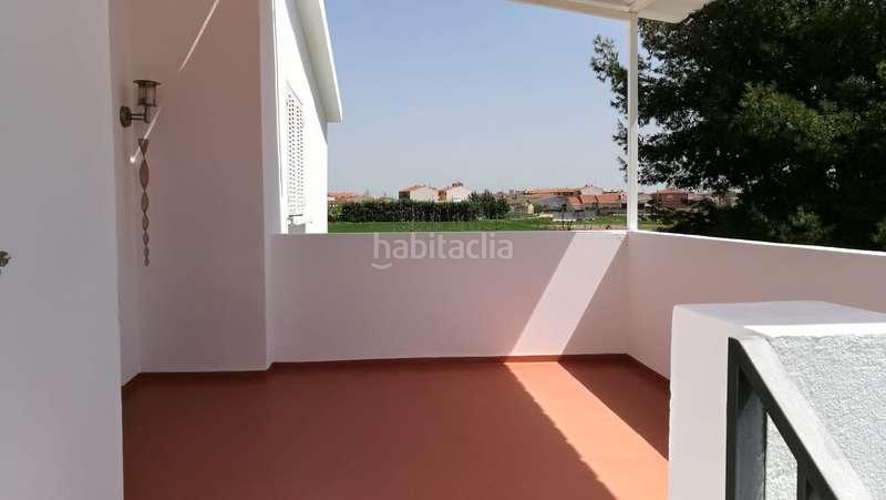 Foto cb163904-793a-430c-a177-9f795f2c2336. Xalet amb calefacció aparcament a Calzada de Valdunciel