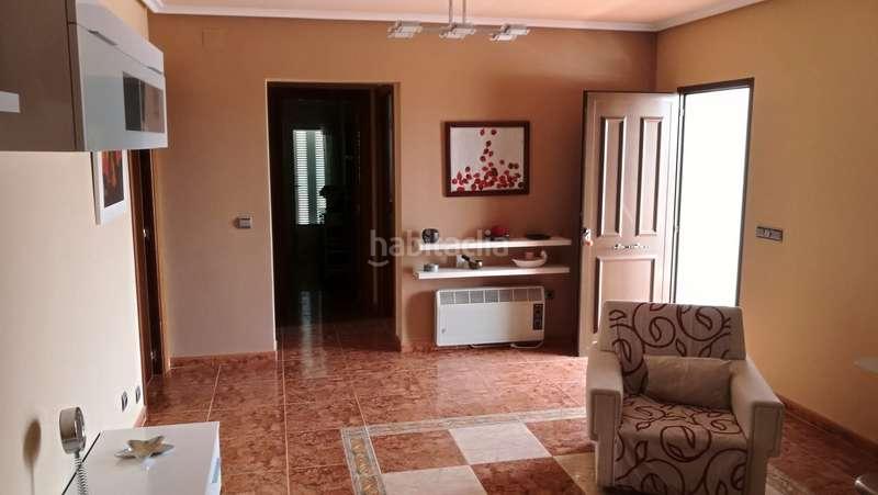 Foto d2e11135-aaf4-47d9-bebd-0ad95e5a2ce6. Xalet amb calefacció aparcament a Calzada de Valdunciel