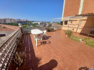 Flat in Castellbisbal. Piso muy amplio y céntrico, ideal como inversión