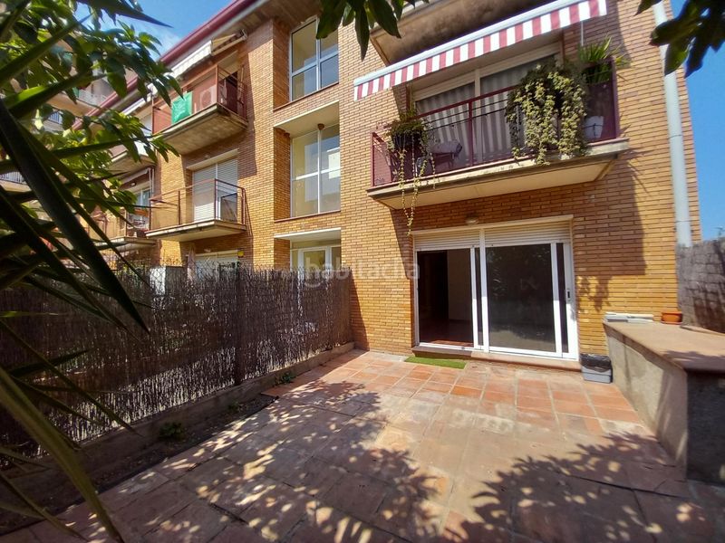 Foto 496e2b16-cf96-4fe7-b7a3-592531384865. Piso magnífica planta baja con jardín y terraza en el papiol. en Papiol (El)
