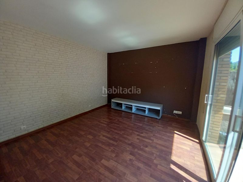Foto 70d379d4-0326-424b-9e7c-fe0b6f99f5e1. Piso magnífica planta baja con jardín y terraza en el papiol. en Papiol (El)