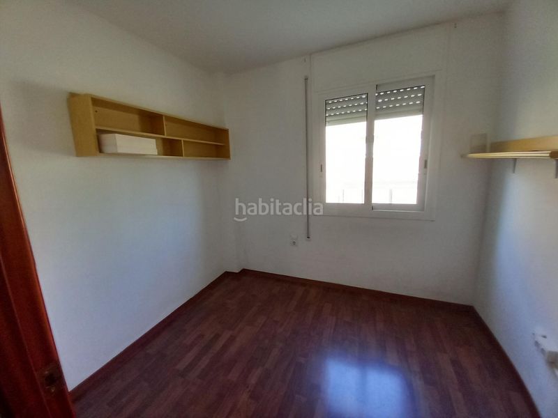 Foto b9e28c42-1601-421f-9c08-7a61cdb848bd. Piso magnífica planta baja con jardín y terraza en el papiol. en Papiol (El)
