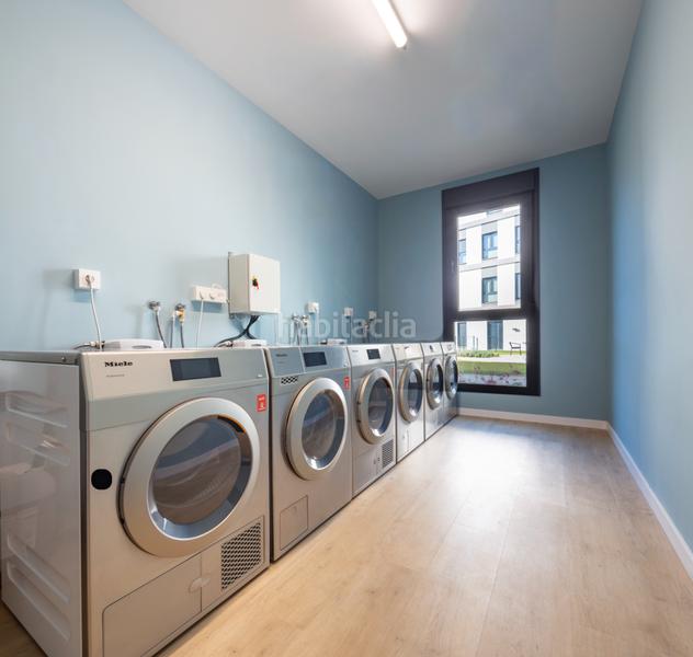 Foto f5553eef-2f22-4b8b-b7b3-88a23f0225f2. Alquiler apartamento en calle severo ochoa 40 ¡llega blink! easy.living. by the residential club en Málaga