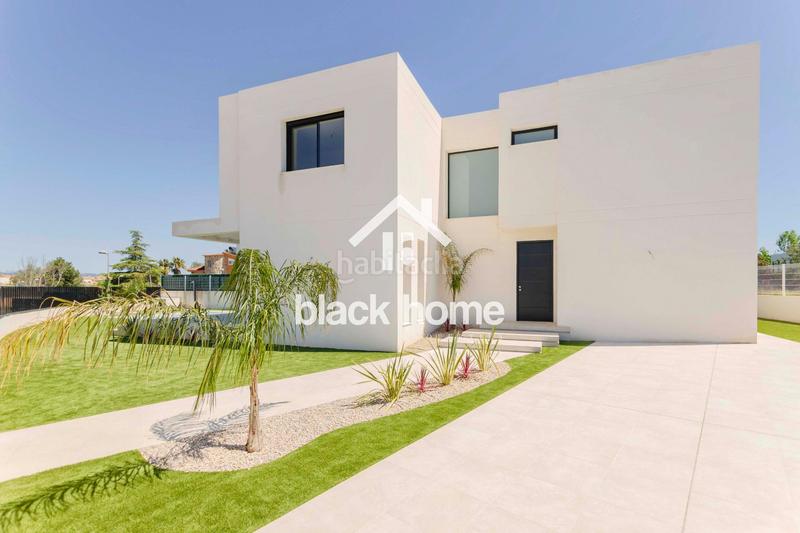 Foto b51f54ca-e6ab-40e1-95f0-a4e132a8bae1. Chalet con riscaldamento parcheggio piscina in Torre en Conill-Cumbres de San Antonio Bétera