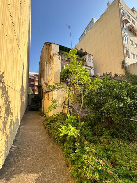 Foto df2cabfd-1d71-4280-b5dc-38b469bca236. Edifici a Centro Xirivella