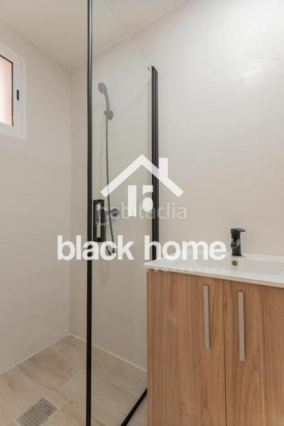 Foto 6275e64b-0e2c-4af4-98be-6d25a96984db. Alquiler loft estudio gastos incluidos en Malva Rosa Valencia