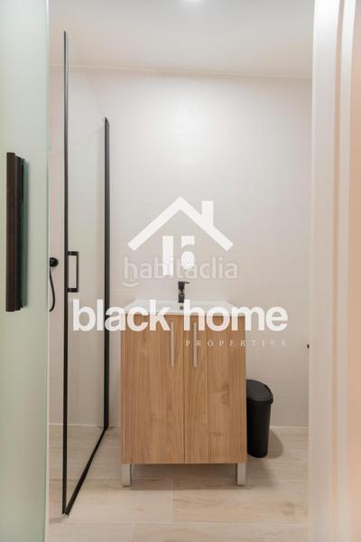 Foto 7d6f1871-250e-4a51-b63e-df907272e3ff. Alquiler loft estudio gastos incluidos en Malva Rosa Valencia