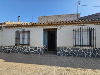 Masia a Los Almagros - Los Paganes - El Escobar. Se vende casa con terreno en los paganes, fuente álamo