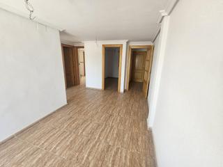 Etagenwohnung en Centro. Piso en fuente lamo