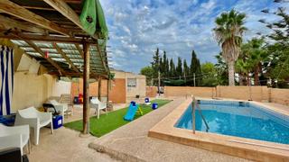 Masia a La Pinilla - Las Palas. Finca con casa y piscina a 5 minutos de fuente álamo