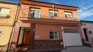 Chalet in Los Ramos. Vivienda en los ramos  chalet adosado tipo dúplex con garaje par
