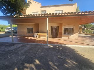Masia a Sierra de Carrascoy. Se vende finca de regadio con gran casa en la costera, alhama mu