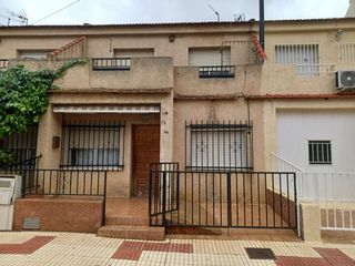 Casa adosada en Fuente Álamo de Murcia. Casa tipo duplex en venta en fuente álamo