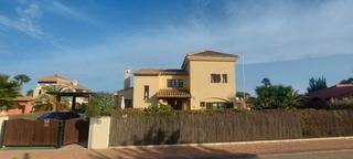 Masia a Hacienda del Álamo Golf. A la venta gran villa en hacienda del álamo
